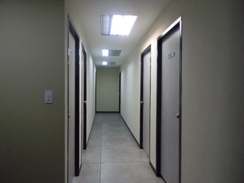 Imagen 14 de 27 de Locales En Venta Puerto Ordaz, Invierte En Un Edificio/ Centro Empresarial Kukenan, Sector Unare
