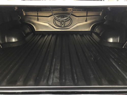 Toyota Hilux 2.8 Cd Srv 177cv 4x4 At 2019