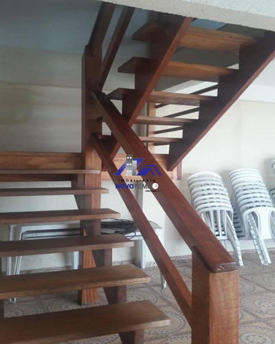 Chácara A Venda Em São Roque, 3 Dorm E 10 Vagas. - 2827 - 67875385