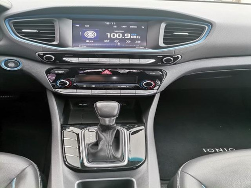 Imagen 10 de 15 de Hyundai Ioniq 4p Limited Hibrido L4/1.6 Aut