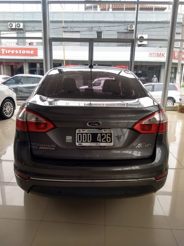 Ford Fiesta 1.6l Titanium Powershift 2014 Con 67.000km