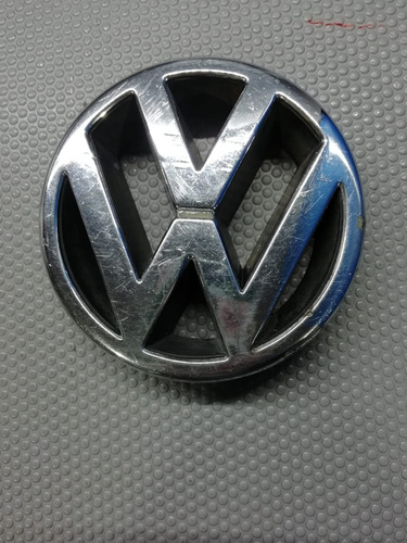 Emblema De Parrilla Vw Pointer 1.8 Std 2005