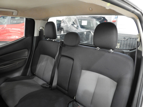 Mitsubishi L200 2.4 Cabina Doble 4x4 Mt