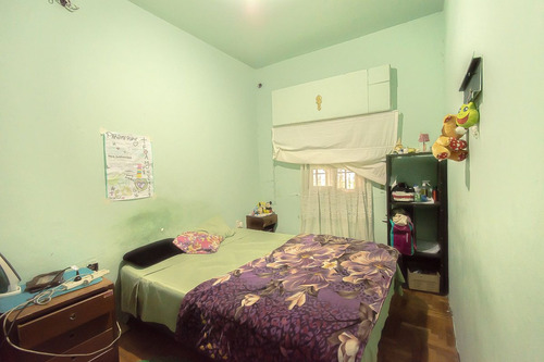 Venta Casa 4 Ambientes Jardin Y Potencial Terraza