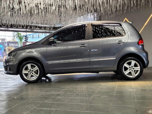 Volkswagen Fox 1.6 16v Msi Highline Total Flex I-motion 5p