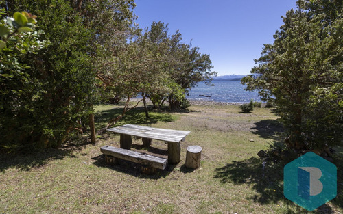 Alquiler Casa En Bariloche Con Costa De Lago Nahuel Huapi. Villa Tacul. Capacidad 8. 334.