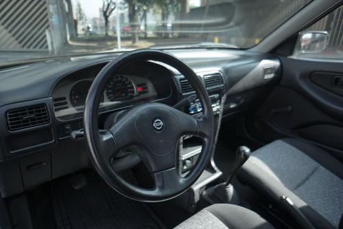 Nissan Sentra B13 2014