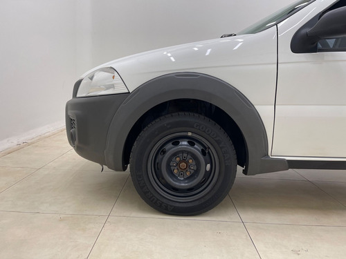 Imagem 13 de 15 de Fiat Strada Working Hard 1.4 Fire Flex 8v Cs 2019/2020