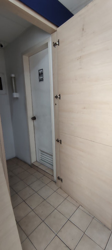 Imagen 2 de 5 de Alquiler Local Comercial Planta Baja Cc La Galeria Anggi Zerpa 04144122129