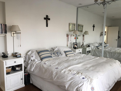 Excelente, Práctica Y Funcional Casa En Venta En Las Glorietas