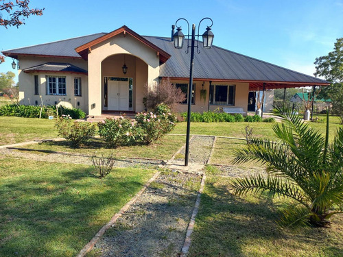 Excelente Casa Quinta A La Venta En Mercedes -apta Credito