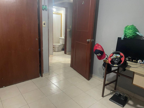 Casa En Venta En Col. Bernardo Cobos, Irapuato, Gto.