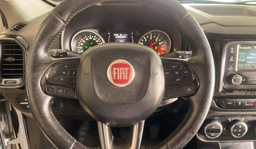Imagem 6 de 12 de Fiat Toro 2.4 16v Multiair Flex Freedom At9