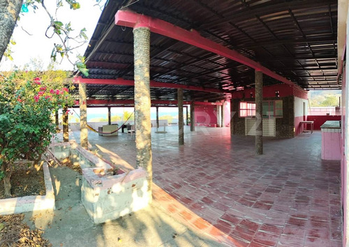 Se Vende Hotel En Bahía La Ventosa, Salina Cruz