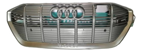 Parrilla Audi E-tron Quattro 2019-2021 #4ke-853-651 //