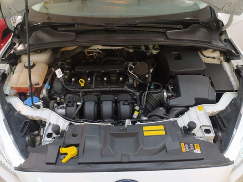 Imagen 16 de 17 de Ford Focus 2.0 Se 5pts 2016