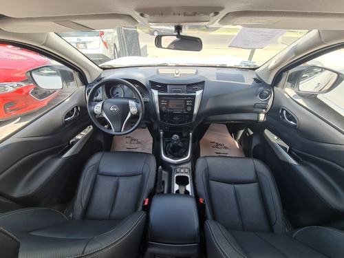 Imagen 10 de 14 de Nissan Np300 Frontier Platinum 2020