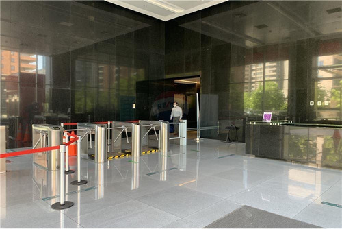 Imagen 3 de 10 de Oportunidad - Nueva Las Condes - Edificio Britania