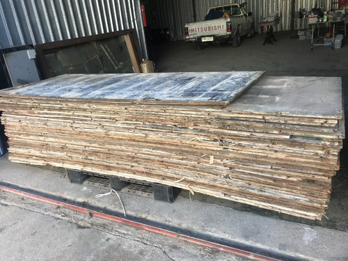 Imagen 3 de 4 de Chapon Fenolico Plstificado Ideal Planchada Vendo O Alquilo