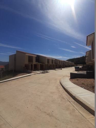 Imagen 4 de 15 de Townhouse En Venta En San Diego La Esmeralda