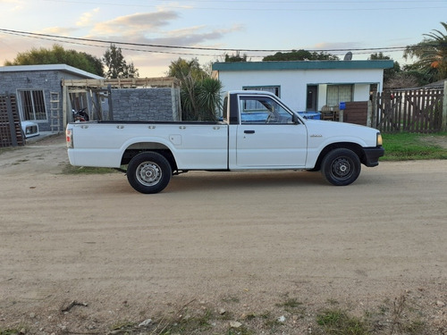 Mazda Mazda B2000 Pik Up 2.0 Inmacula