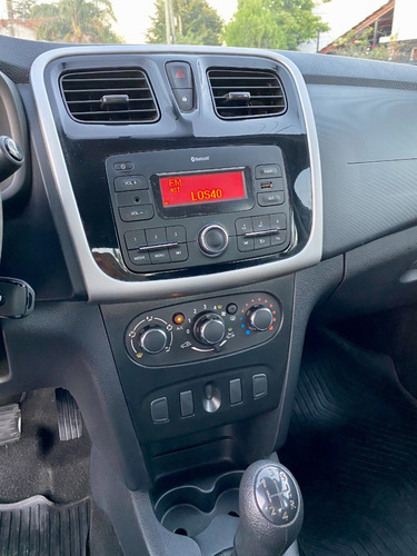Renault Logan Authentique Plus 1.6 Nafta/gnc Muy Bueno