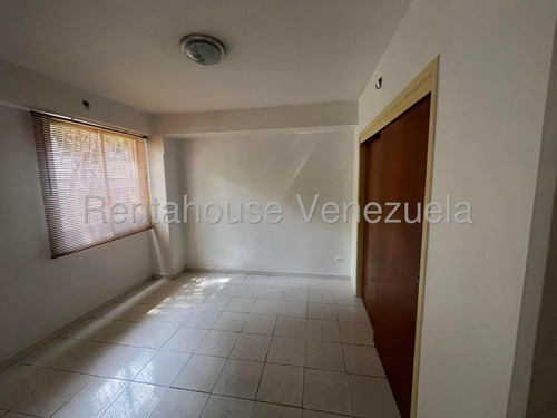 Venta En Bello Monte, Donde Empieza Tu Historia. Do 25-11916