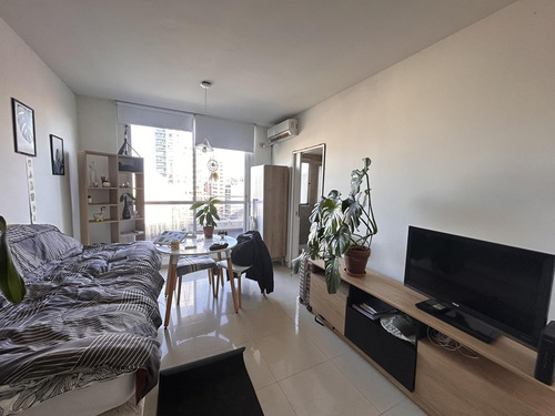 Charcas Y Darregueyra - Moderno Estudio Con Balcón Terraza En Palermo
