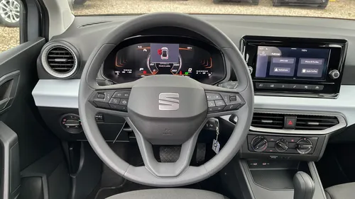 Seat Arona REFERENCE