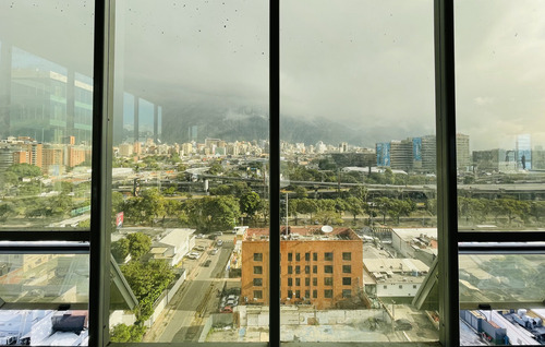 Imagen 2 de 2 de Las Mercedes/torre The Box/oficina 614m2/ Obra Gris/en Alquiler