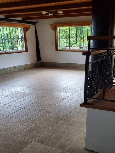 Terreno En La Colonia Tovar, Sector El Paují (cerca De La Casa Del Árbol) Tg