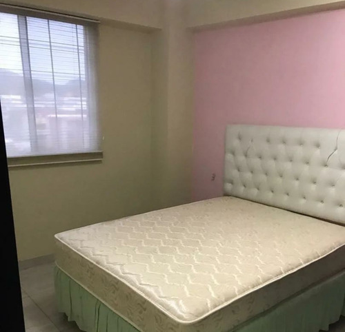 Imagen 6 de 7 de Amplio Y Bello Apartamento Centrico