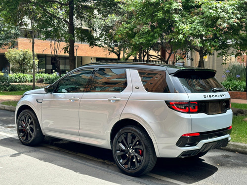 Land Rover Discovery Sport Black R Dynamic