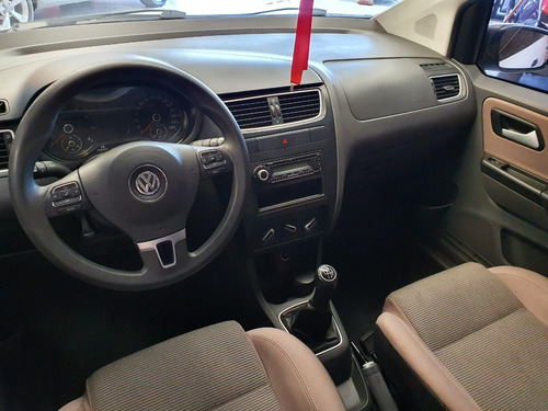 Volkswagen Suran 1.6 Trendline 11b 2010
