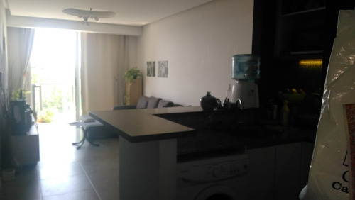 Departamento De 2 Ambientes Al Frente. Ituzaingo. Of 1605