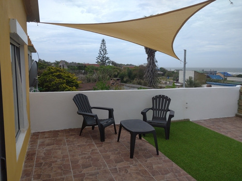 Imagen 23 de 25 de Casa Con Gran Vista Al Mar En La Paloma,(precio Marzo A Nov)
