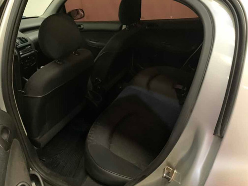 Peugeot 206 2008 1.4 Presence Flex 5p