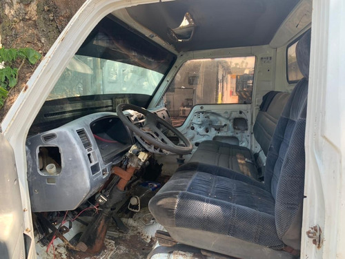 Imagen 4 de 8 de Toyota Dyna Chasis
