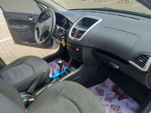 Peugeot 207 2013 1.4 Xr Flex 5p