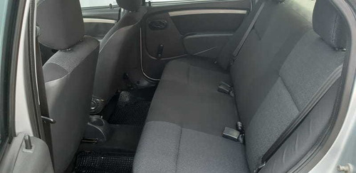 Renault Logan Authentique Hi-flex 1.0 4p 2009