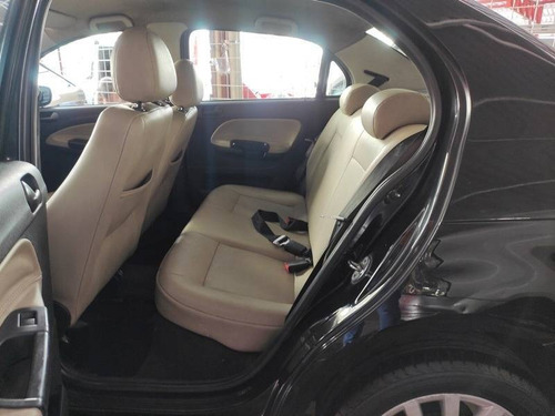Volkswagen Voyage 1.0 Mi 8v Flex 4p Manual
