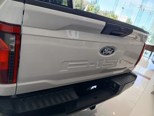 Ford F-150 F-150 DOBLE CABINA 4X4 V6
