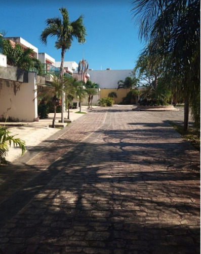 Terreno En Venta, Con 6 Casas Construidas, Solidaridad, Playa Del Carmen, Quintana Roo