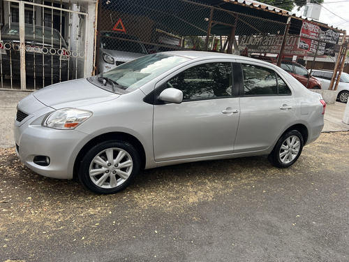 Toyota Yaris 1.5 5p Premium At