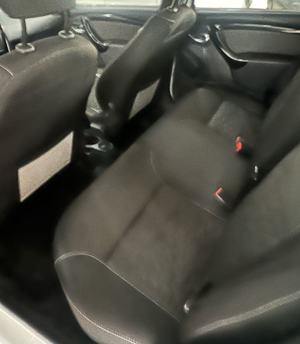 Renault Duster Oroch 2.0 Outsider Plus