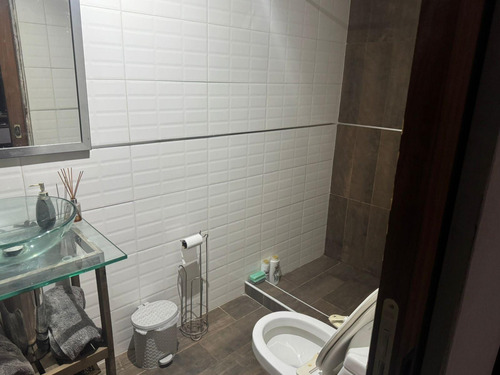 Casa En Venta - 2 Dormitorios 3 Baños - Cochera - 143mts2 - Villa Ballester
