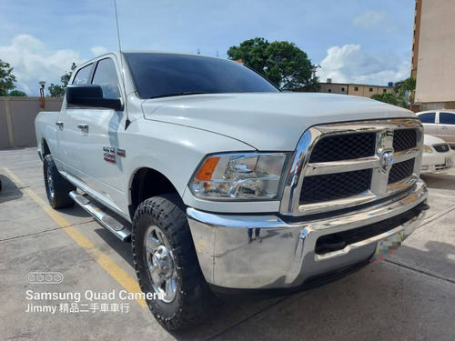 Imagen 2 de 10 de Dodge Ram 2500