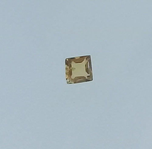 Citrino 0.180 Cts Carre Natural 2x2 Mm A