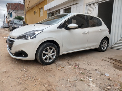Peugeot 208 2017 1.6 16v Griffe Flex Aut. 5p