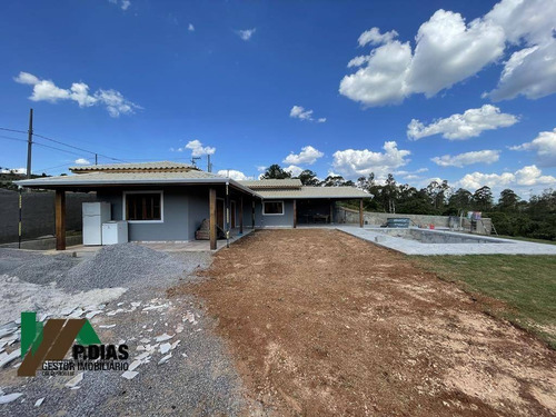Imagem 3 de 11 de Ótima Oportunidade Para Quem Busca Uma Casa De Campo Nova Na Região Do Circuito Das Águas. - Ch0312